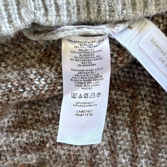 Ann Taylor Petite Gray Brown Herringbone Boyfriend Buttoned Cardigan Sweater XXS - Picture 8 of 12